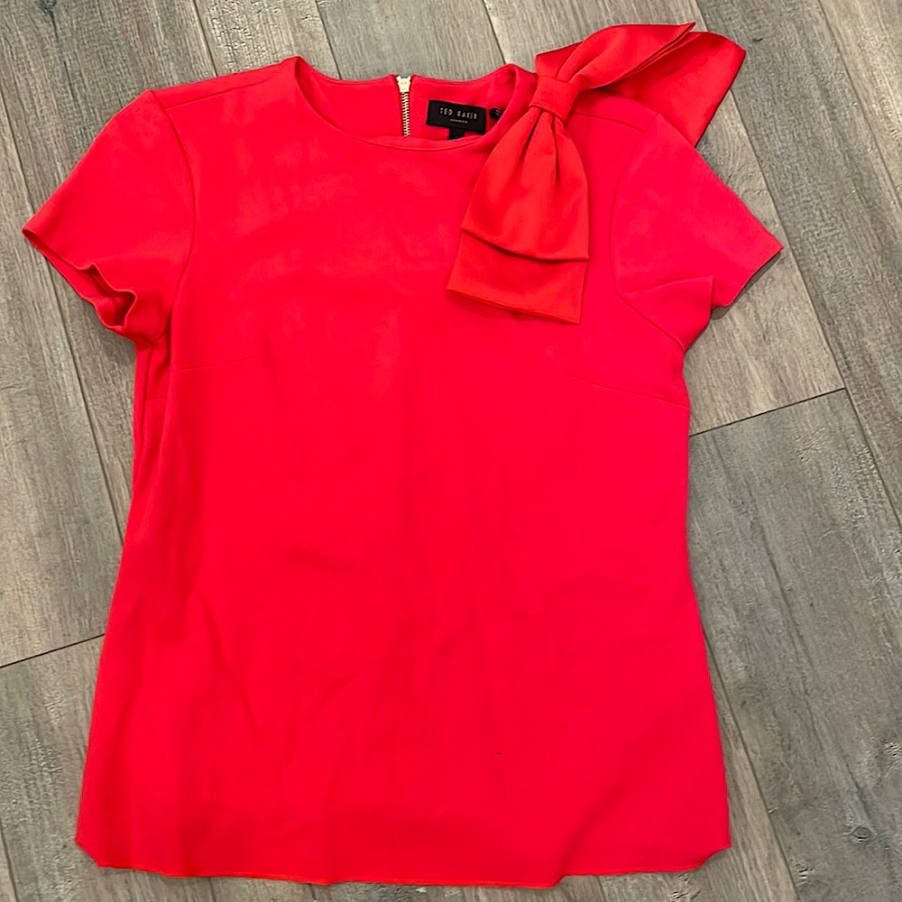 Red bow top